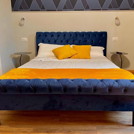 Domus 44 Rooms Verona Bagian luar foto
