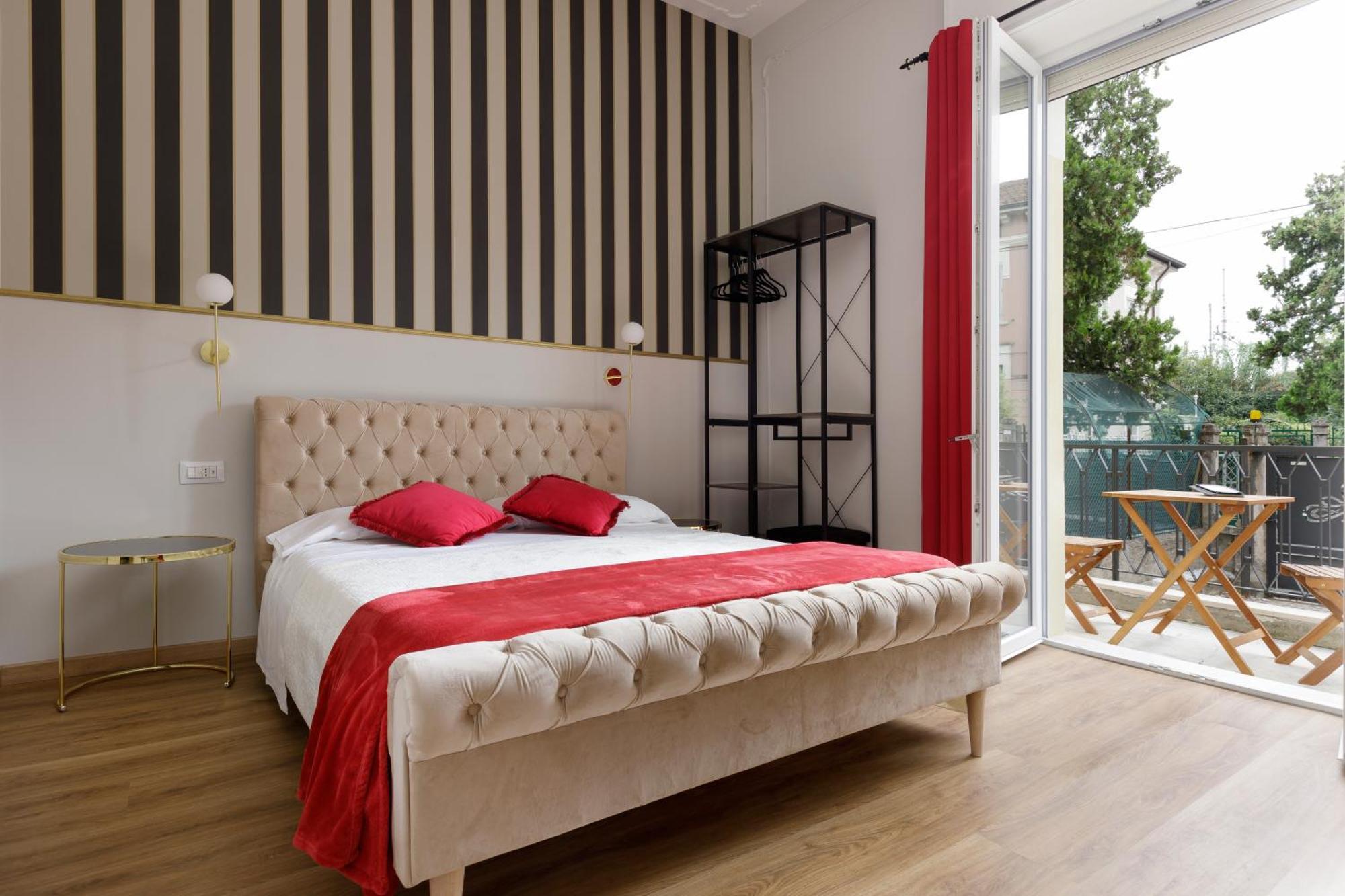 Domus 44 Rooms Verona Bagian luar foto