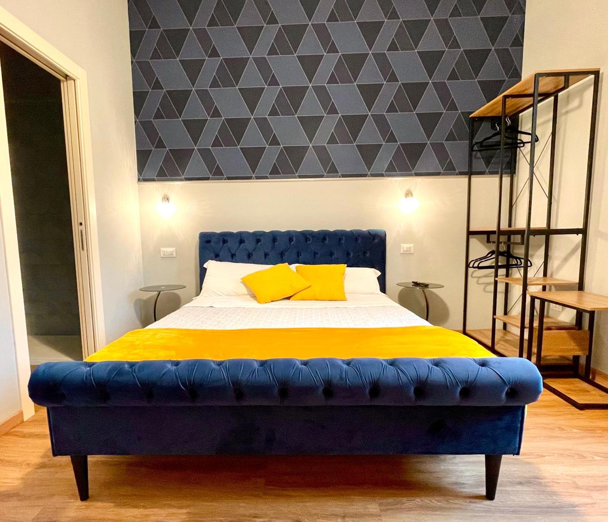 Domus 44 Rooms Verona Bagian luar foto